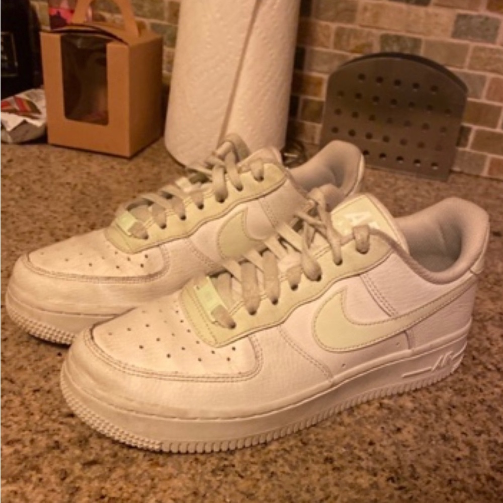 Nike Air Force size 6.5
